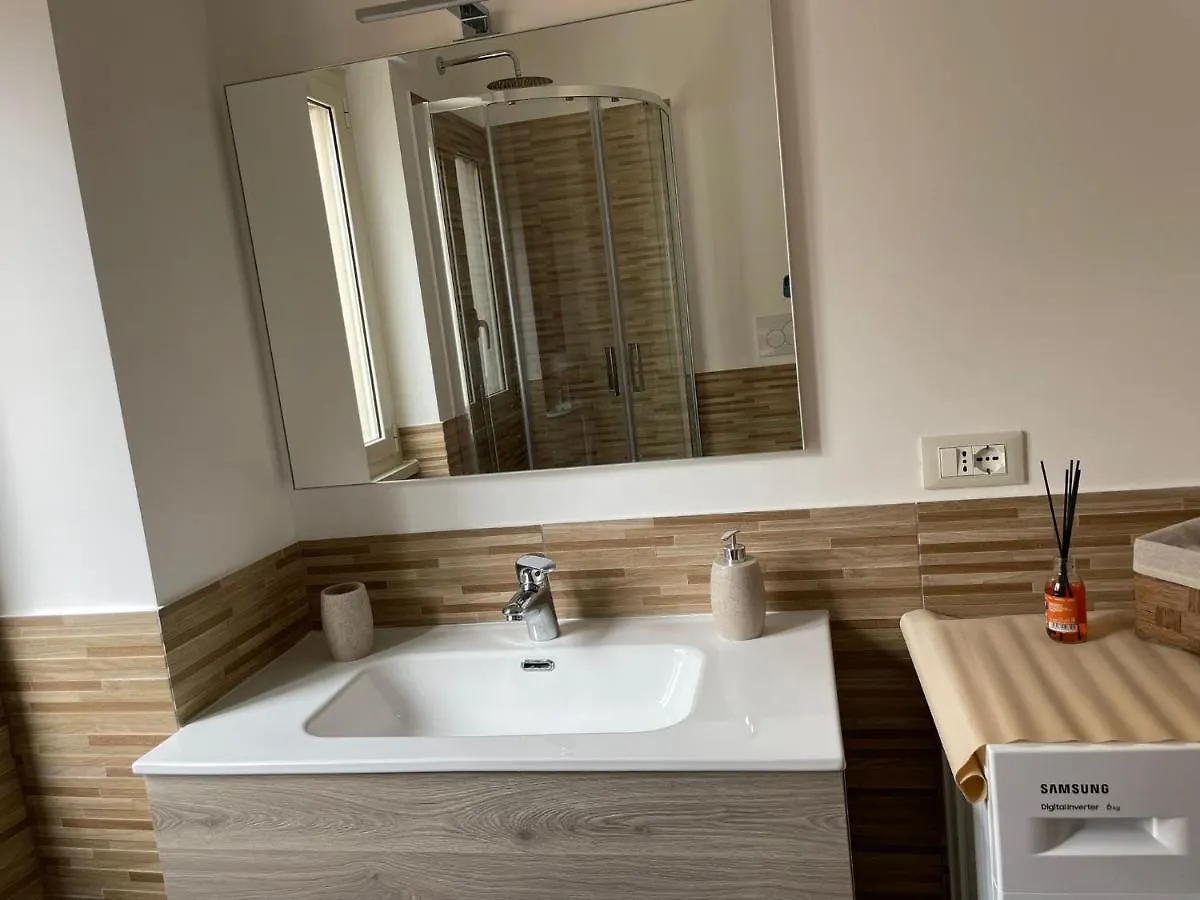 Comfort A Cinque Fermate Dal Centro Rome 0*,