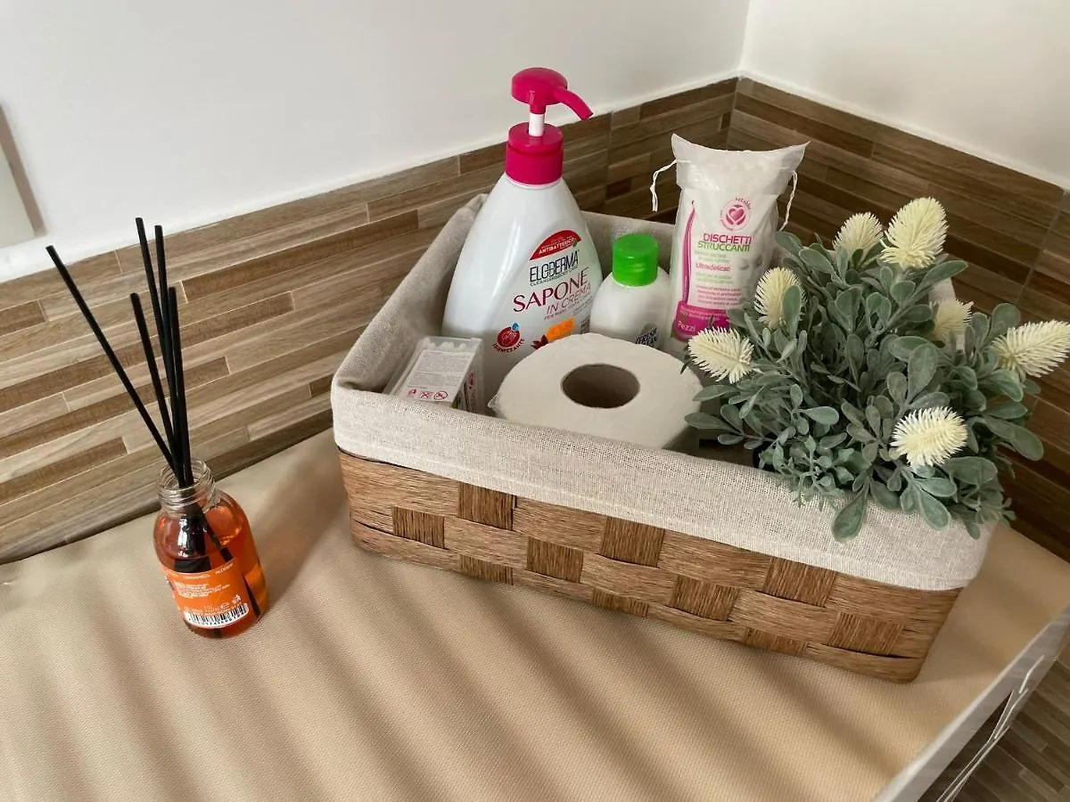 Apartment Comfort A Cinque Fermate Dal Centro Rome